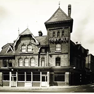 Photograph of White Hart Hotel, Upper Norwood, London