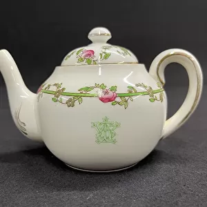 White Star Line, First Class teapot with rose design