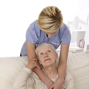 Elderly woman and carer C015 / 8820