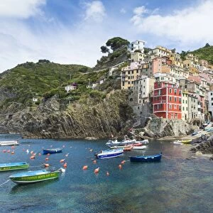 Clifftop village of Riomaggiore, Cinque Terre, UNESCO World Heritage Site, Liguria