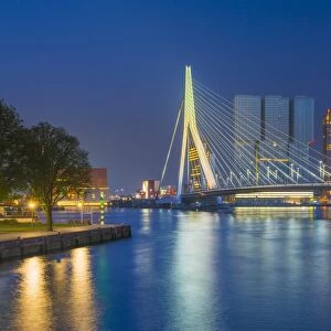 Erasmusbrug (Erasmus Bridge) and Wilhelminakade 137, De Rotterdam, The Rotterdam Building