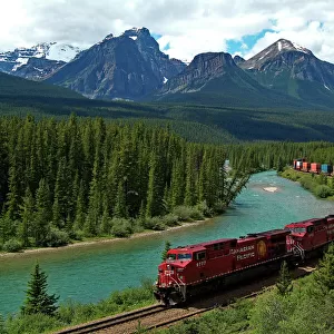 Morants Curve, Bow River, Canadian Pacific Railway, near Lake Louise, Banff National Park