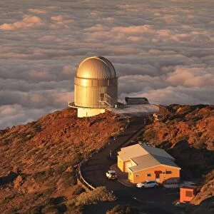 Observatory on Roque de los Muchachos at sunset, Parque Nacional de la Caldera de Taburiente
