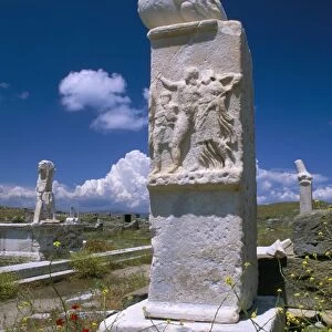 Phallic monument at House of Dionisos