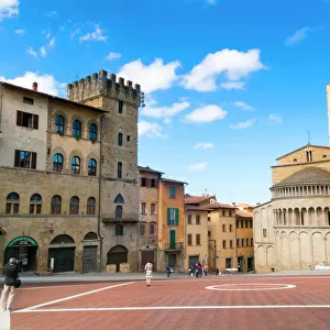 Piazza Vasari (Piazza Grande), Arezzo, Tuscany, Italy, Europe