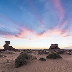 Sunset in the Sahara Desert near Timimoun, western Algeria, North Africa, Africa