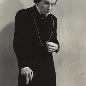 John Gielgud in Thorold Dickinsons The Prime Minister (1941)
