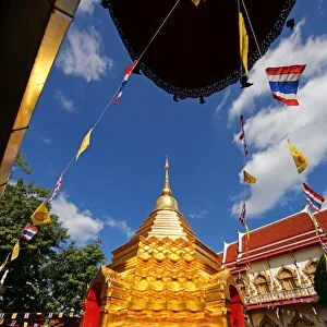 Gold Chedi at Wat Phan On Temple in Chiang Mai, Thailand