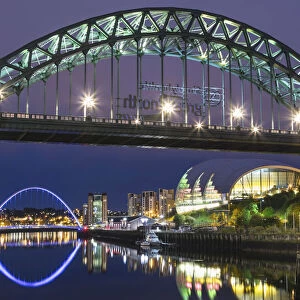 Gateshead and the river Tyne, views of the Tyne river, Tyne adn Millennium bridges