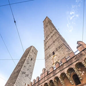 Le due Torri (Two Towers), Bologna, Emilia-Romagna, Italy