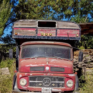 Old Mercedes Car, Gaiman, The Welsh Settlement, Chubut Province, Patagonia, Argentina