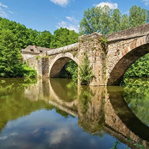 Pont Saint Blaise Reflecting in River Aveyron, Aveyron, Occitanie, France