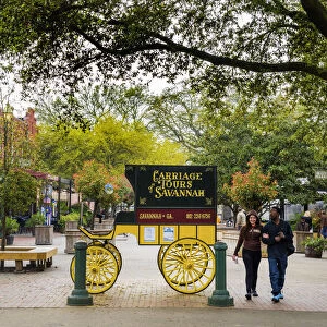 USA, Georgia, Savannah, Couple walking thoguh the historical district