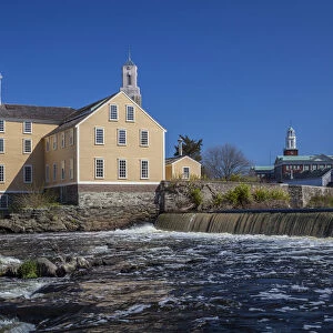USA, Rhode Island, Pawtucket, Slater Mill Historic Site, first water-powered cotton