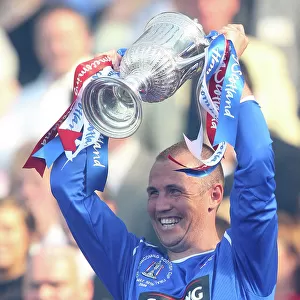 Rangers Football Club: Kenny Miller Hoists the Homecoming Scottish Cup (Champions 2009) - Rangers vs Falkirk, Hampden Park