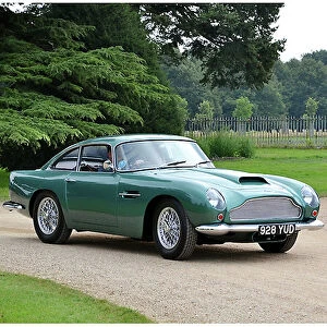 Aston Martin DB4 Series 2 Coupe 1960 Green