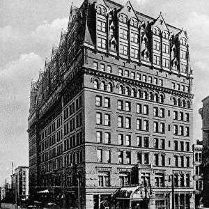 BUFFALO: IROQUOIS HOTEL. Iroquois Hotel at Buffalo, New York. Photopostcard, c1910