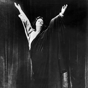 ISADORA DUNCAN (1877-1927). American dancer. Photographed in 1910