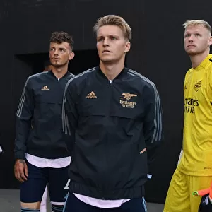Arsenal's White, Odegaard, and Ramsdale Prepare for Crystal Palace Clash in 2022-23 Premier League