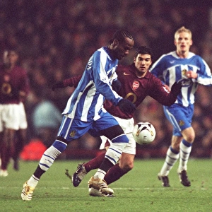 Jose Reyes vs. Pascal Chimbonda: A Battle at the Highbury Carling Cup Semifinal - Arsenal 2:1 Wigan Athletic (2005)