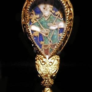 The Alfred Jewel. Enamel set in gold. It carries an inscription which says