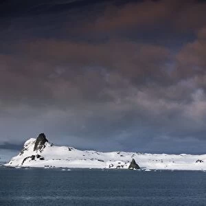 Antarctica, South Shetland Islands, Aitcho Island