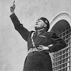 Benito Mussolini speaking, 1911
