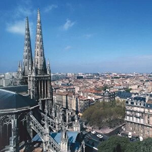 France, Aquitaine, Bordeaux, Aerial view of Bordeaux with Cathedral