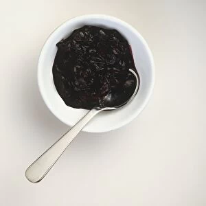 Mashed, uncooked bilberries