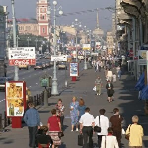 Russia, St Petersburg, the busy Nevskiy prospekt, with the Duma tower on the left and the Admiralty in the background