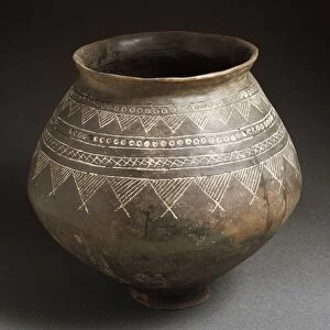 Vase decorated with engravings