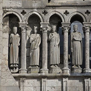 Cathedrale de chartres, gallery of kings portal south (left king david)