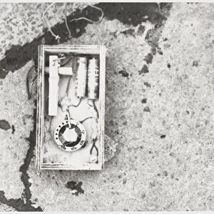 Example of a detonation device, 1970-79 (b / w photo)