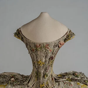 Fashion dolls mantua (bodice), 1760s (yellow & silver woven brocaded silk)