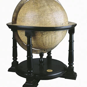 Globe, 16th century (wood, metal, engraving)