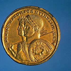 Gold solid coin with the effigy of Emperor Constantine I the Great (280-337)