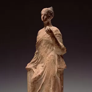 Hellenistic statue (terracotta) (see also 257658)