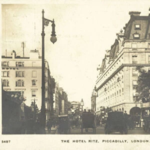Hotel Ritz, Piccadilly, London W (b / w photo)