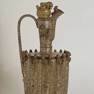 Jug with handle and lid, with incisions in gold (metal & gold)