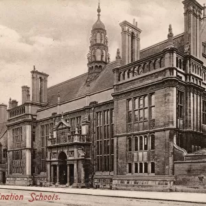 Oxford, Examination Schools, High Street (b / w photo)