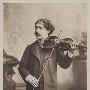 Pablo de Sarasate, Spanish violinist and composer (b / w photo)