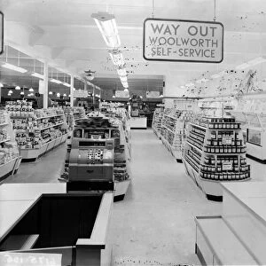 Tills, Woolworths store, 1956 (b / w photo)