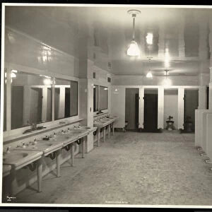 Toilets at the Hotel Pennsylvania, 1918 (silver gelatin print)