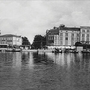 Venezia, Lido, Imbarcadero e Grand Hotel Lido (b / w photo)
