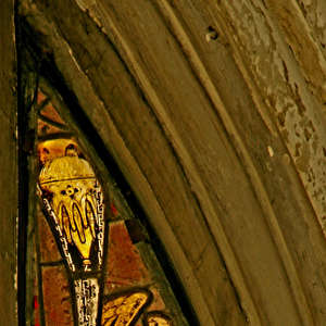 Window n2 depicting an angel with a censer (stained glass)