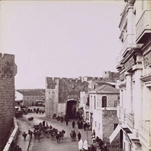 Interieur de la Porte de Jaffa, ca. 1870. Creator: Felix Bonfils