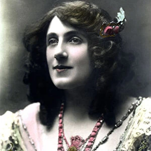 Julia Neilson (1868-1957), English actress, early 20th century. Artist: J Beagles & Co