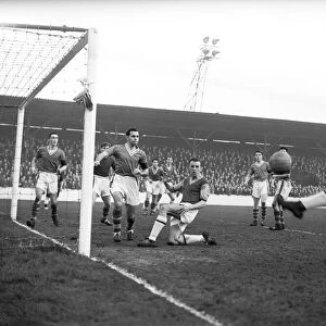 Division Two. West Ham 1 V. Cardiff 1 31st November 1957