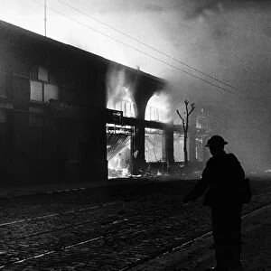 London burns after a WW2 air raid