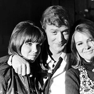 Michael Caine actor who plays Alfie with twins with Helen and Catherine